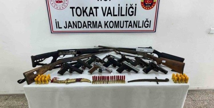 Jandarmadan 3 ilde silah kaçakçılığı operasyonu: 6 gözaltı