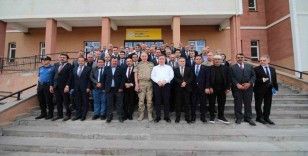 Otlukbeli’de muhtarlar toplantısı düzenlendi
