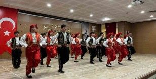 Halk oyunları gösterileri alkış aldı

