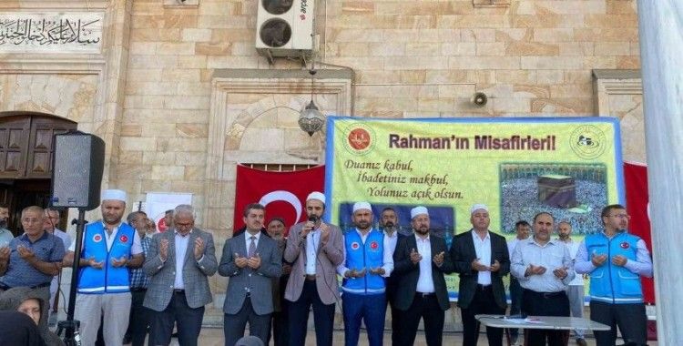 76 hacı adayı kutsal topraklara uğurlandı
