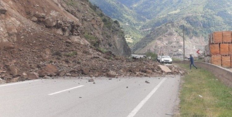 Gümüşhane’de heyelan