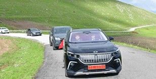 Ardahan’da köy yolları asfalt yerine beton kullanılarak yenileniyor
