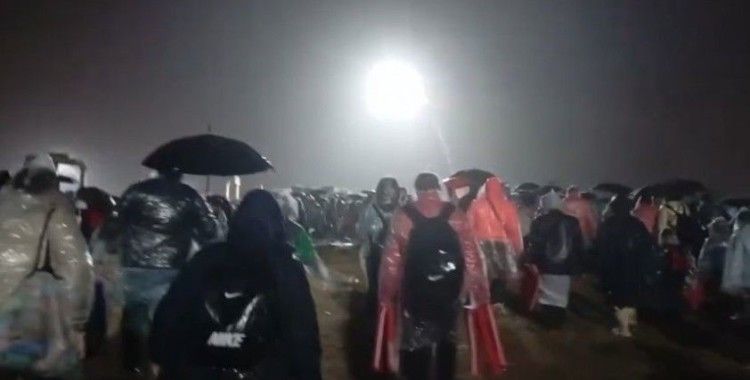 Denizli Büyükşehre konser tepkisi; "Çalgıyı da beceremediniz, milyonlar çöpe gitti"