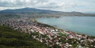 Tatvan’daki 6 köyde muhtarlık seçimi yenilendi
