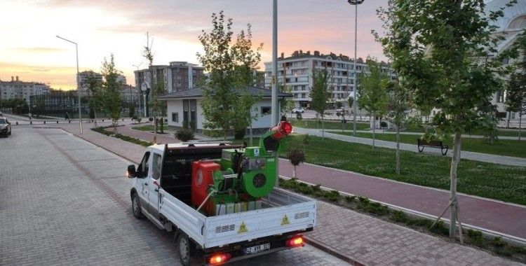 Karatay Belediyesi’nden bayram öncesi ilaçlama mesaisi