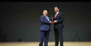 Başkan Yalçın’a ’Turizme katkı onur’ ödülü
