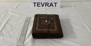 Kırşehir'de 700 yıllık Tevrat ele geçirildi
