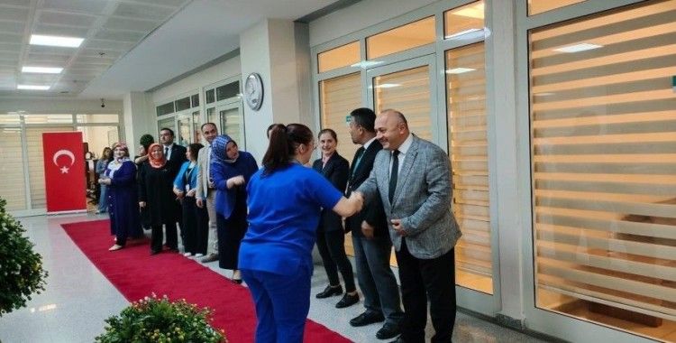 Karabük Eğitim ve Araştırma Hastanesi’nde bayramlaşma programı yapıldı
