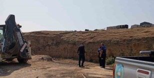 Reyhanlı’da açık alana bırakılan kurban atıkları temizlendi
