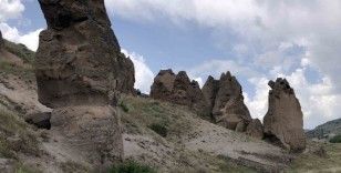 Sarıkamış’ın ’peri bacaları’ görenleri kendine hayran bırakıyor.
