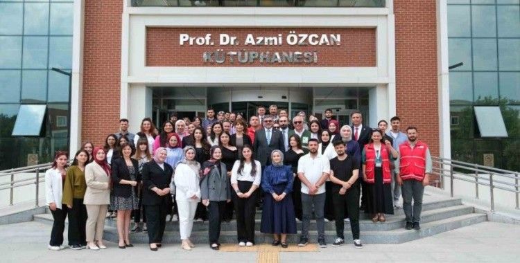 Sosyal hizmet öğrencilerinden uygulamalı proje sunumu