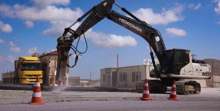 Kaynarca’nın 11 kilometrelik yeni içme suyu hattı kısa sürede tamamlandı