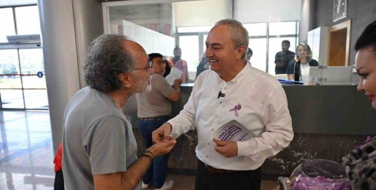 Kepez Belediyesi’nden mor kurdeleli farkındalık etkinliği