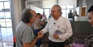 Kepez Belediyesi’nden mor kurdeleli farkındalık etkinliği
