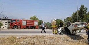 Kırıkhan’da ters dönen otomobildeki 2 kişi yaralandı
