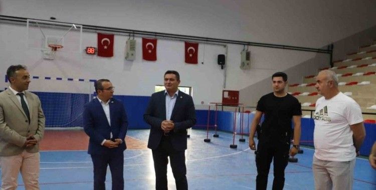 Kaymakam Yücel’den spor kursuna ziyaret