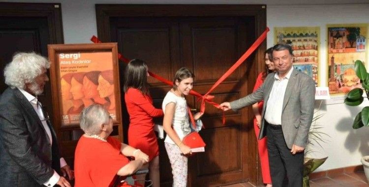 ’Ateş Kadınlar’ sergisi sanatseverlerle buluştu
