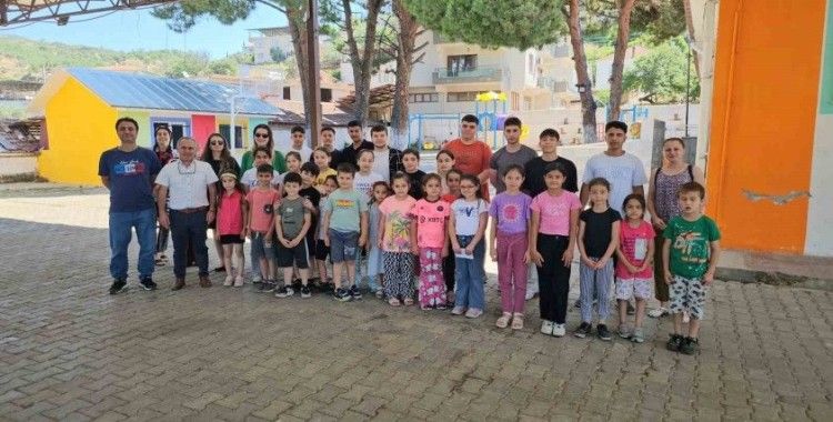 Meslek Lisesi öğrencilerinden köy okuluna destek