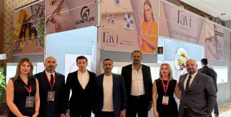 Kuyumculuk fuarında Ravi pırlanta dikkatleri üzerine çekti