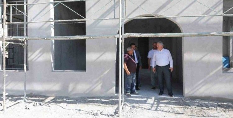 Başkan Palancıoğlu’ndan yapımı devam eden Hayrat Camii’nde inceleme