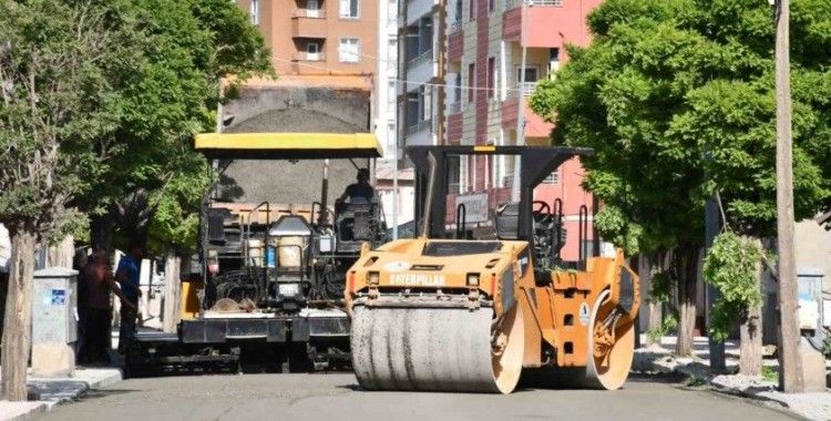 Patnos’ta yol çalışmaları başladı