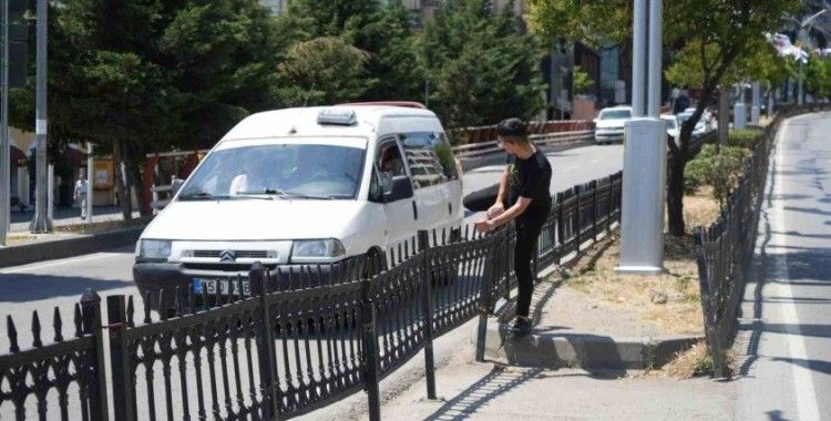 Bariyerler onarıldı, ihlaller durmadı