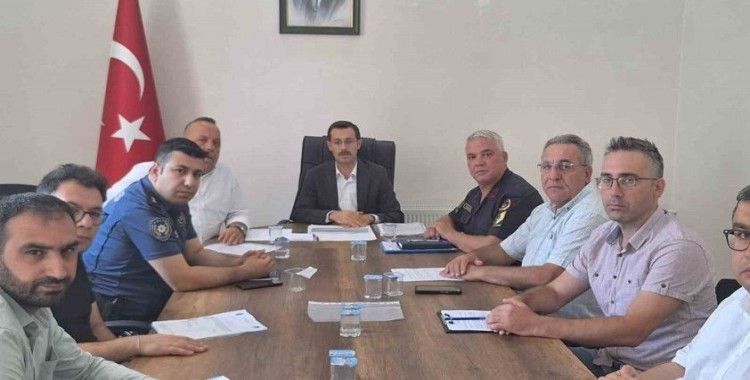 Bozdoğan’da sokak hayvanlarıyla ilgili değerlendirme toplantısı yapıldı