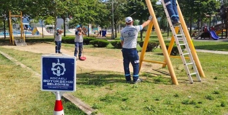 Oyun alanlarında bakım ve yenileme yapılıyor