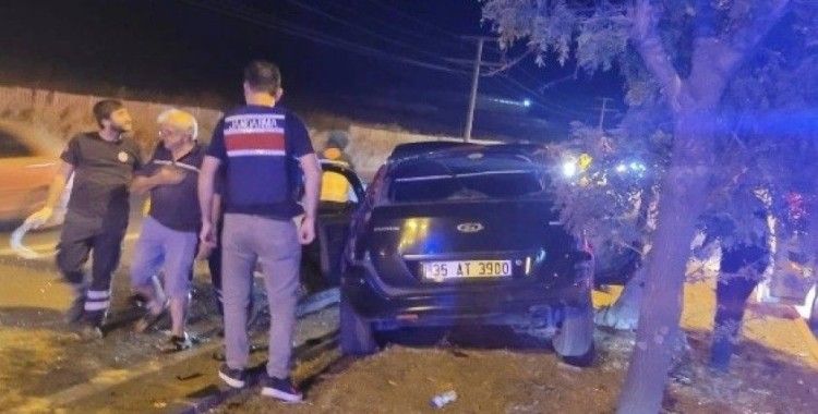 Bandırma yolunda tır ile otomobil çarpıştı: 2 yaralı