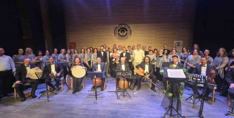 Eskişehir’de Zodyak Ezgiler Türk Müziği Konseri yoğun ilgiyle izlendi