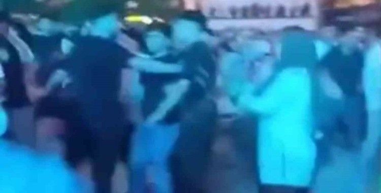 Bursa’da Buray konserinde kavga çıktı: O anlar kamerada