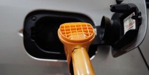 Akaryakıt fiyatları yarın değişecek: Benzin ve motorine zam geliyor