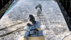 Mısır, Gazze Şeridi'ne tonlarca gıda yardımı gönderdi