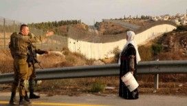 Soykırımcı İsrail, Şam'da sivillere ateş açtı