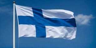 Finlandiya ordusunun bayraklarındaki gamalı haç kaldırılıyor: 'Tuhaflık yaşanıyor'