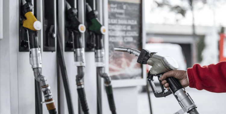 Akaryakıtta tabelalar değişecek: Benzin ve motorine indirim