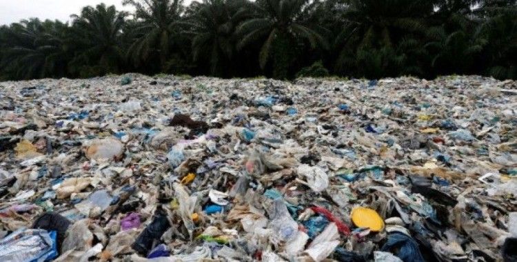 İtalya'da atık operasyonu: Türkiye’ye yasa dışı olarak gönderilmek istenen 370 ton atık ele geçirildi