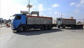 Gazze'ye yardım tırları girmeye başladı