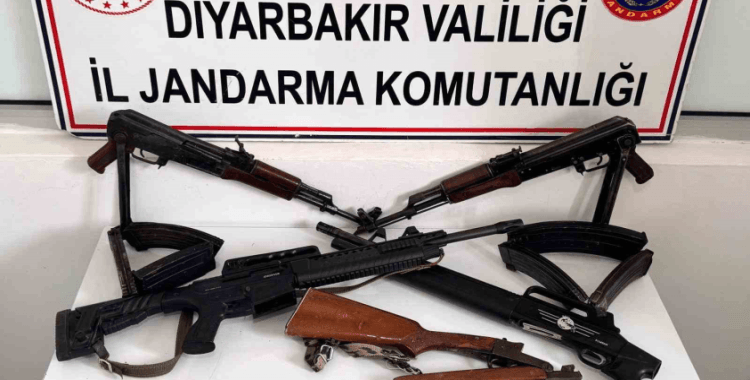 Diyarbakır’da kaçakçılık operasyonunda çok sayıda silah ele geçirildi: 6 gözaltı