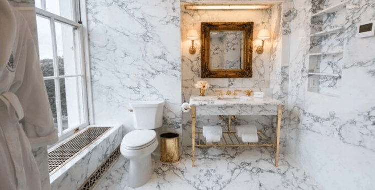 Trump, Beyaz Saray'daki banyosunu paylaştı: 'Son derece cilalı'