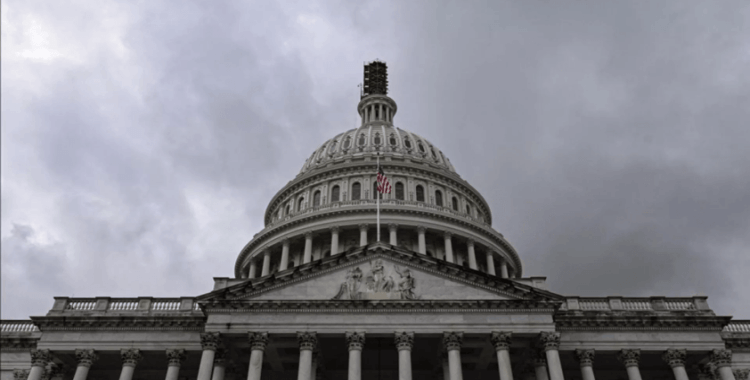 ABD Kongresi: Trump, dondurulan Rus varlıklarının yarısına el koyabilir