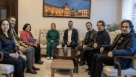 Sanatçılardan Büyükşehir Belediyesine ziyaret