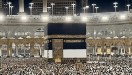 Suudi kolluk kuvvetlerinin Harem’de hacılara müdahalesi tepki çekti