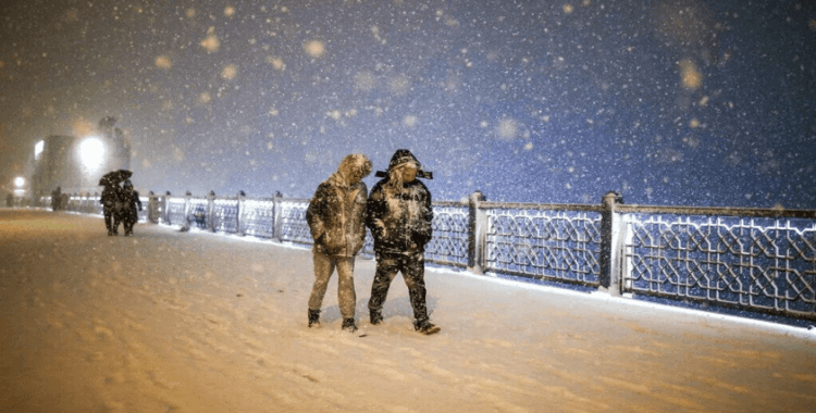 AKOM'dan İstanbul için 'saatli' uyarı: Kar ne zaman yağacak?