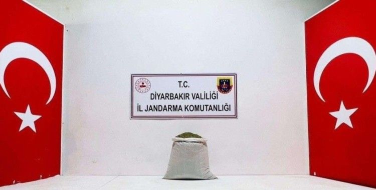 Diyarbakır’da uyuşturucu operasyonu: 32 kilo esrar ele geçirildi