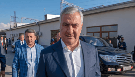 Ermenistan’da mahkeme iş insanı Karapetyan’ın tutukluluğunu ev hapsine dönüştürdü