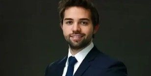 Abdi İbrahim'in veliahtı İbrahim Batur Barut'un gözaltına alınması ve aynı adı taşıyan kurucu dede İbrahim Hayri Barut'un hikayesinin hatırlattıkları