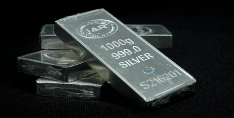 Tarihte bir ilk: Gümüş 100 doları aştı