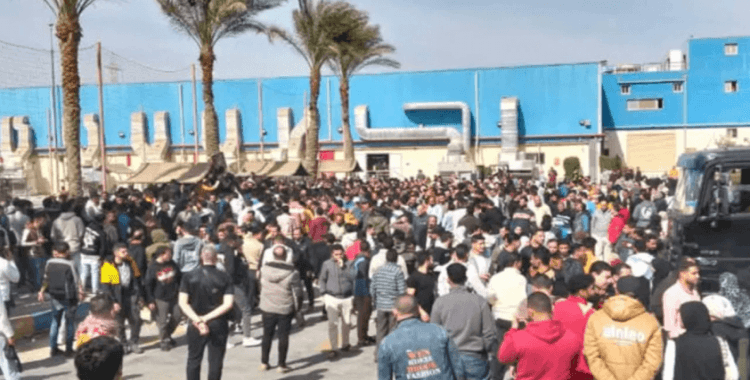 O ülkede Türk tekstilciye grev şoku