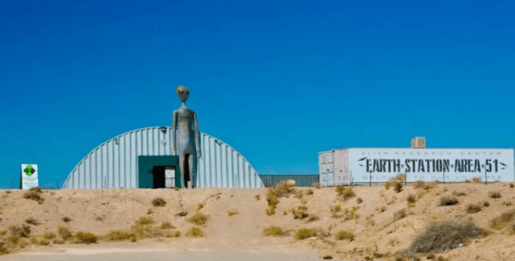 Trump'tan ABD hükümetine uzaylı ve UFO belgelerini paylaşma talimatı